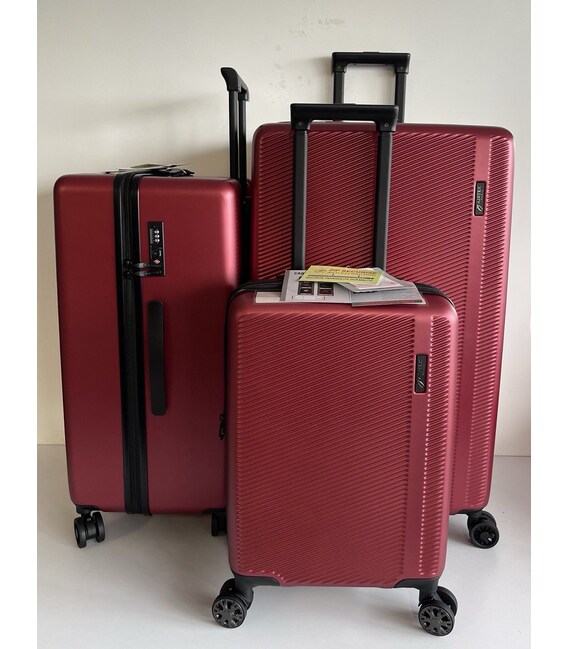 Набор чемоданов Airtex 231 красный фото, картинка, изображение