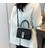 Жіноче кросбоді із золотистою фурнітурою Lilly P2-1701A картинка, зображення, фото