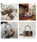 Кросбоді з еко-шкіри з геометричним малюнком Lilly P2-15119230BL картинка, зображення, фото