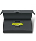 Складной нож Victorinox CLASSIC SD Electric Yellow 0.6221.L23 картинка, изображение, фото