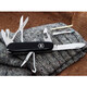 Складаний ніж Victorinox Huntsman 1.3713.3 - картинка, зображення, фото ножа
