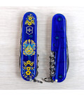 Складной нож Victorinox HUNTSMAN UKRAINE Украинские мотивы 1.3713.T2.T1370u фото, картинка, изображение