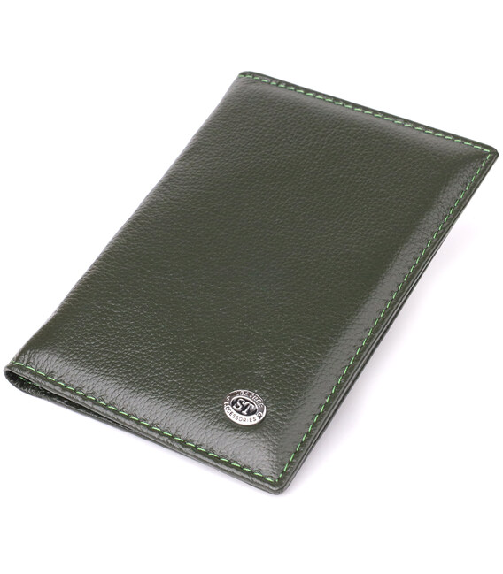 Практичная обложка на паспорт универсального формата из натуральной кожи ST Leather 23081 Зеленый фото, картинка, изображение