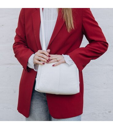 Сумка жіноча через плече 702702 Grande Pelle біла з ключницею картинка, зображення, фото