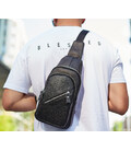 Мужской слинг через плечо 18х32х7, кожаная нагрудная бананка, сумка рюкзак Tiding Bag 33737 черная фото, картинка, изображение