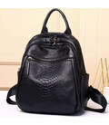 Рюкзак жіночий шкіряний з тисненням під рептилію 23х30х13, сумка наплічна для міста, чорна картинка, зображення, фото