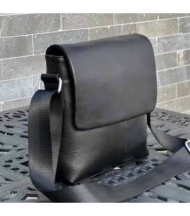 Шкіряна сумка чоловіча через плече 21х23х5.5, м'яка барсетка для гаджетів Tiding Bag 12977 чорна картинка, зображення, фото