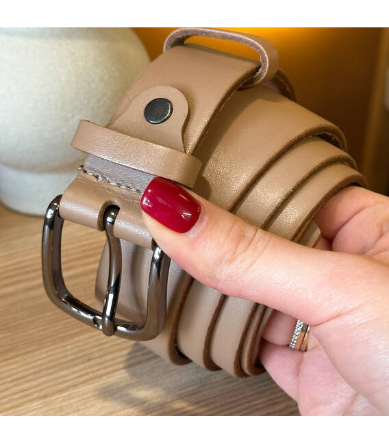 Шкіряний жіночий ремінь в бежевому кольорі 3588 картинка, зображення, фото