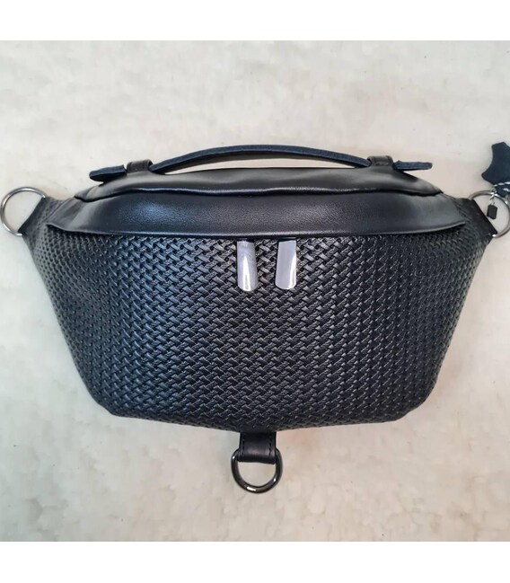 Стильная мужская бананка из натуральной гладкой кожи 22х27х8, нагрудной рюкзак с принтом NM-58744 черный фото, картинка, изображ