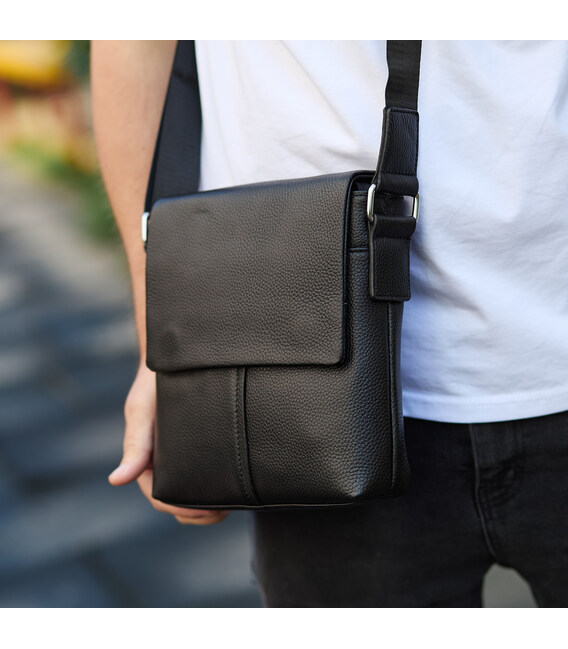 Кожаная мужская сумка-месенджер 21х23х5.5, сумочка планшет через плечо Tiding Bag 48450 черная фото, картинка, изображение