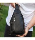 Сумка-слинг мужская через плече 19х31х7, нагрудная сумочка рюкзак из натуральной кожи TIDING BAG 32545 черная фото, картинка, из