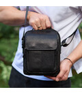 Сумка-барсетка чоловіча через плече 19х24х8, месенджер шкіряний гладкий Tiding Bag TD-55467 чорний колір картинка, зображення, ф