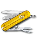Складной нож Victorinox CLASSIC SD UKRAINE сине-желтый 0.6223.T81G.T61 фото, картинка, изображение