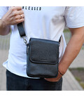 Чоловіча сумка барсетка на одне плече 17.5х22х6, нагрудний месенджер для телефону, чорний картинка, зображення, фото