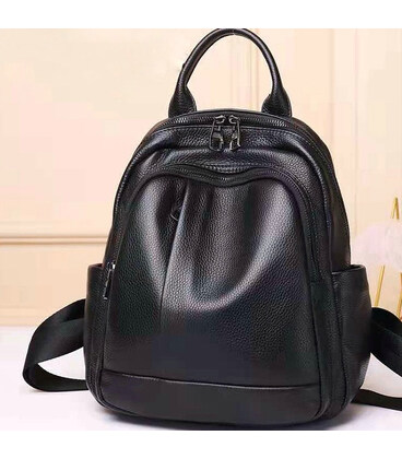 Шкіряний жіночий міський рюкзак на блискавці 23х29х13, сумка наплічна для прогулянок, чорна картинка, зображення, фото