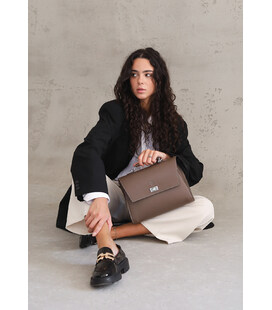 Жіноча шкіряна сумка Classic темно-бежева картинка, зображення, фото