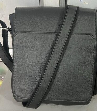 Кожаный мужской мессенджер с клапаном Tavinchi AJ-TV-105A фото, картинка, изображение