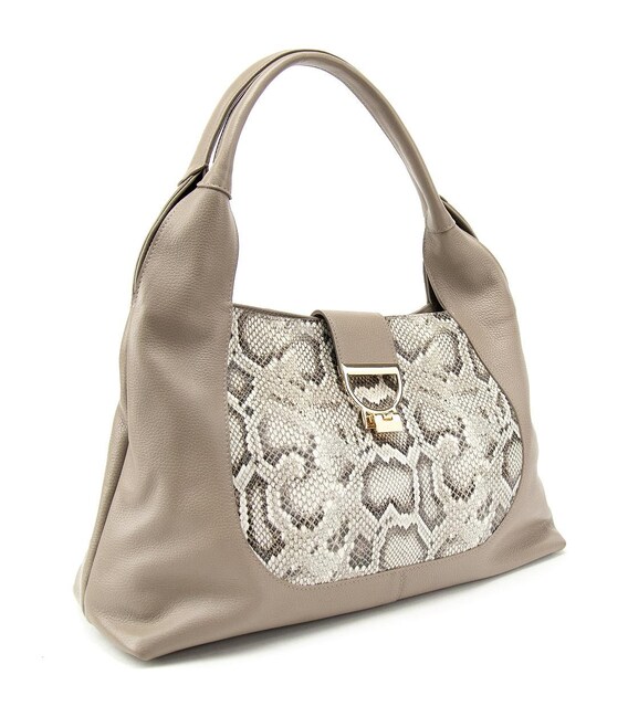 Женская вместительная кожаная сумка на плече с вставкой рептилияTavinchi CH-555B-R фото, картинка, изображение