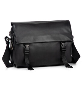 Шкіряна сумка через плече чорна із фастексами велика John McDee JD1105AL картинка, зображення, фото