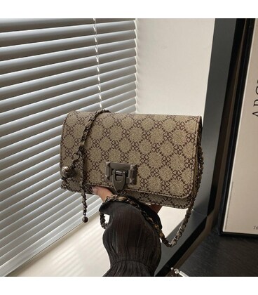 Кроссбоди на цепочке из эко-кожи Lilly P2-14502B фото, картинка, изображение