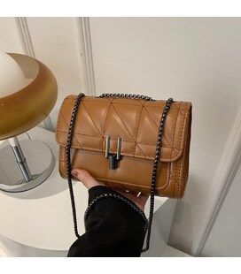 Кроссбоди с клапаном на цепочке Lilly P4-6014C фото, картинка, изображение