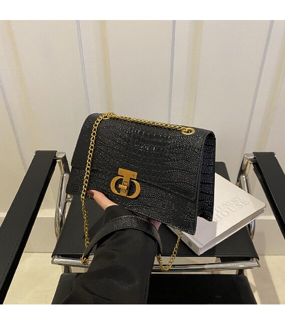 Сумочка на ланцюжку каркасна через плече Lilly P4-6536A картинка, зображення, фото