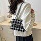 Маленька твідова сумочка на ланцюжку Lilly P2-1520AW картинка, зображення, фото