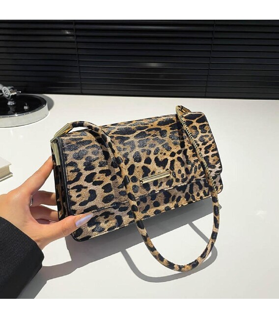 Кросбоді з клапаном з еко-шкіри Lilly P2-8208LG картинка, зображення, фото