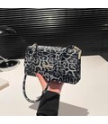Кросбоді з клапаном з еко-шкіри Lilly P2-8208LG