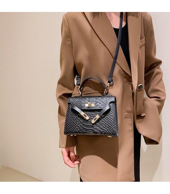 Стильная женская классическая сумочка с эко-кожи Lilly P2-8535A фото, картинка, изображение