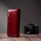 Лакированный яркий кошелек с фактурой под рептилию из натуральной кожи ST Leather 22715 Красный фото
