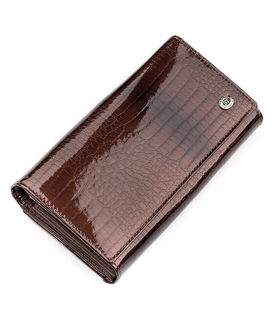 Кошелек женский ST Leather 18431 (S9001A) лакированная кожа Коричневый фото