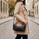 Стильная женская сумка с интересным клапаном из натуральной кожи Vintage 22252 Черная фото