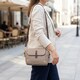 Стильная женская компактная сумка из натуральной кожи Vintage 22267 Бежевая фото