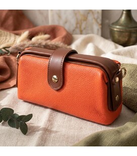Яркий клатч с интересной защелкой из натуральной кожи Vintage 22424 Оранжевый фото