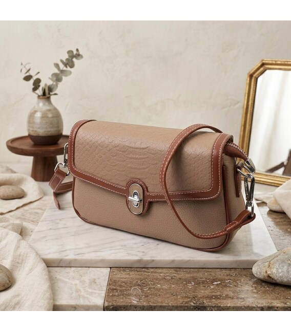 Стильная женская сумка с фактурным клапаном из натуральной кожи Vintage 22620 Бежевая фото
