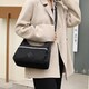 Жіночий чорний тканинний месенджер Confident WT1-206A - фото