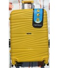 Чемодан Carbon 2020 средний M желтый фото, картинка, изображение