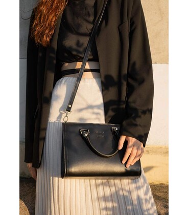 Женская кожаная сумка Fancy черная краст картинка, изображение, фото