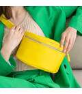 Кожаная поясная сумка желтая картинка, изображение, фото