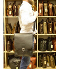 Вертикальна чоловіча шкіряна сумка через плече GA-1808-4lx бренду Tarwa картинка, зображення, фото