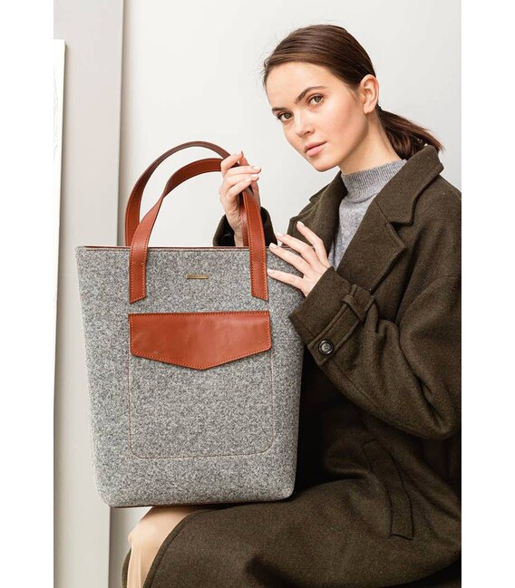 Фетровая женская сумка Шоппер D.D. с кожаными коричневыми вставками фото, картинка, изображение