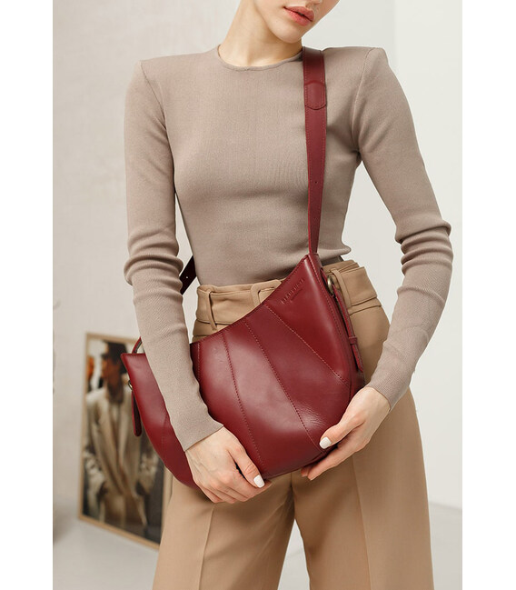 Кожаная женская сумка Круассан Krast бордовая фото, картинка, изображение