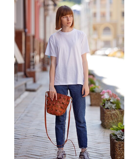 Кожаная плетеная женская сумка Пазл M светло-коричневая Crazy Horse фото, картинка, изображение