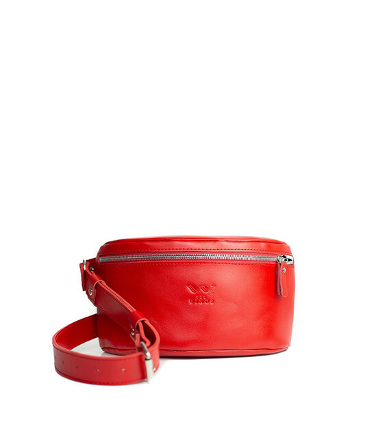 Кожаная поясная сумка красная фото, картинка, изображение