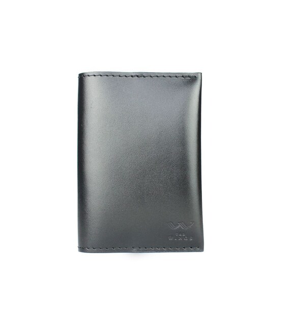 Кожаная паспортная обложка черная фото, картинка, изображение