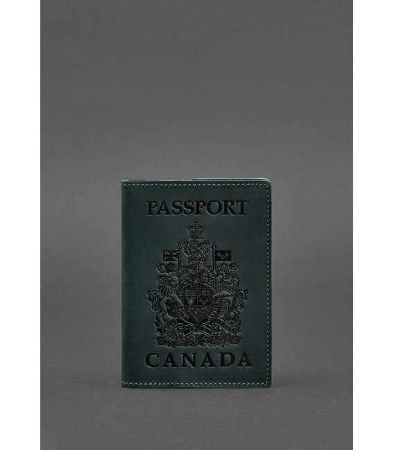 Кожаная обложка для паспорта с канадским гербом зеленая Crazy Horse фото, картинка, изображение