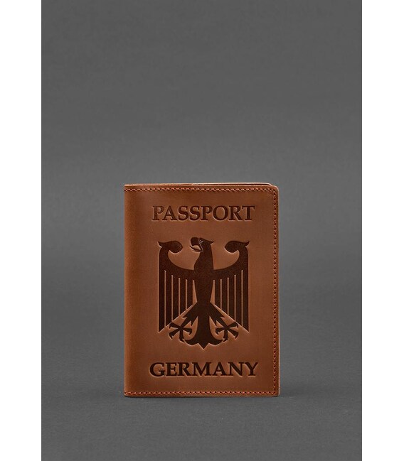 Кожаная обложка для паспорта с гербом Германии светло-коричневая Crazy Horse фото, картинка, изображение