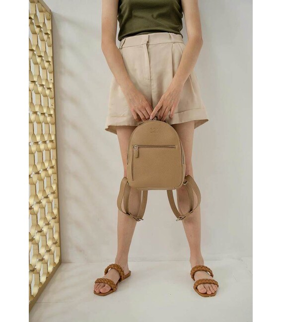 Кожаный рюкзак Groove S карамель флотар фото, картинка, изображение