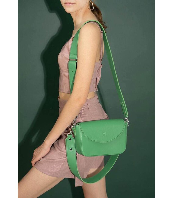 Женская кожаная сумка Molly ярко-зеленая фото, картинка, изображение